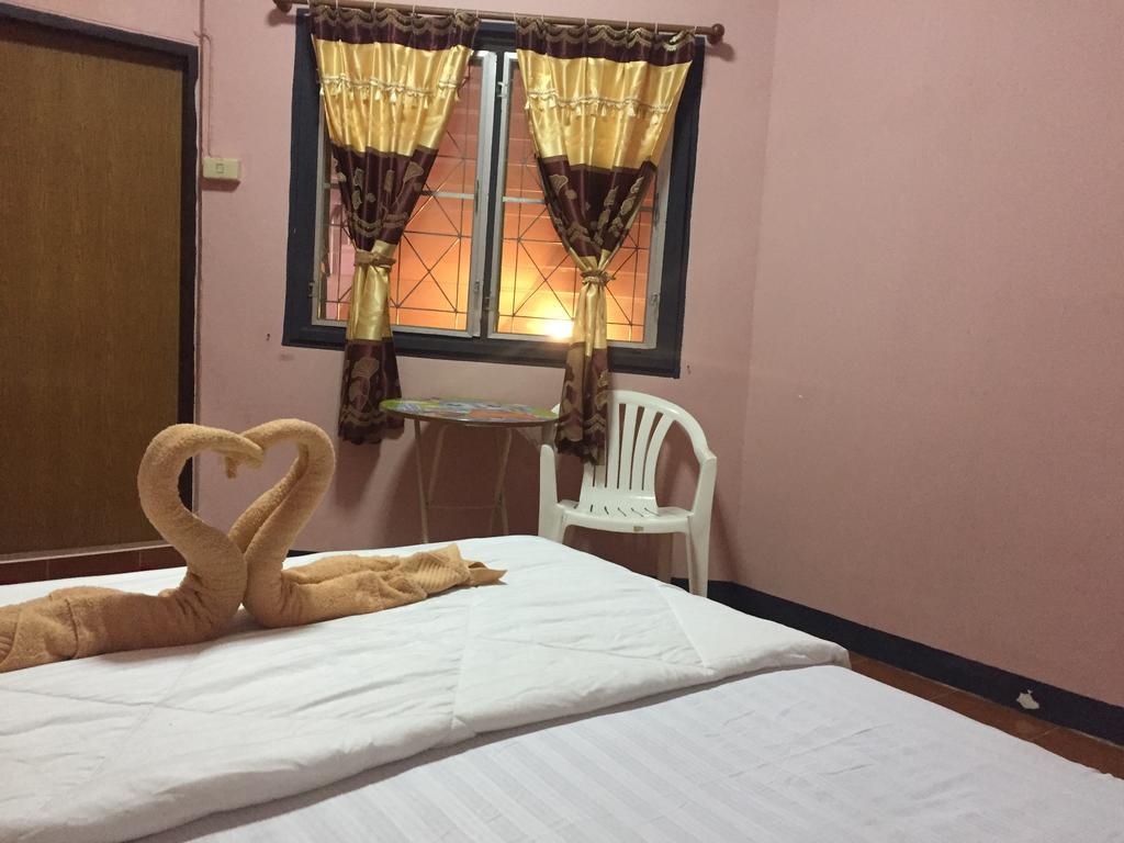 Marina Ao Nang Guesthouse Extérieur photo