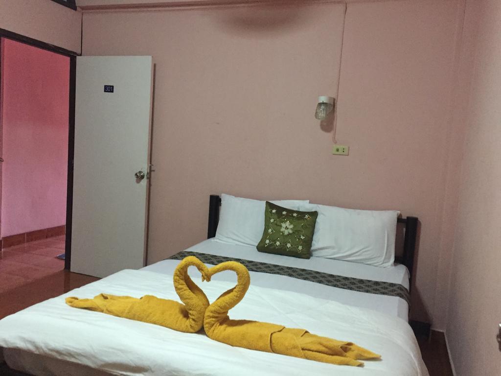 Marina Ao Nang Guesthouse Extérieur photo