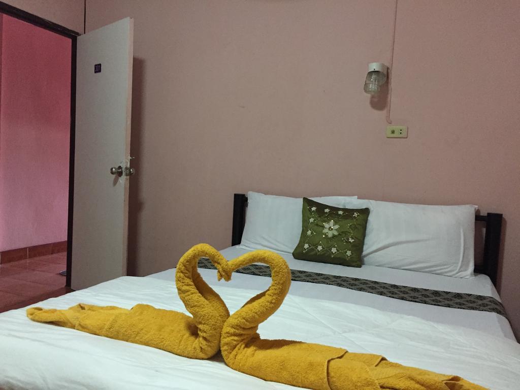 Marina Ao Nang Guesthouse Extérieur photo