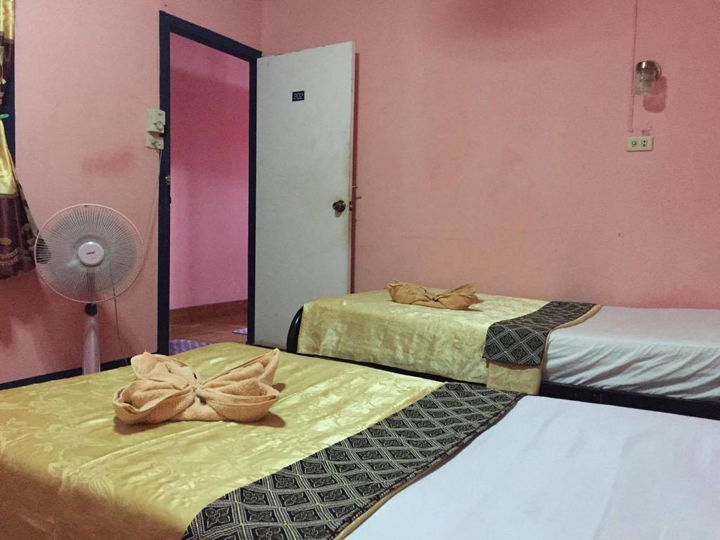 Marina Ao Nang Guesthouse Extérieur photo