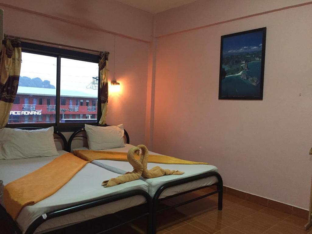 Marina Ao Nang Guesthouse Extérieur photo